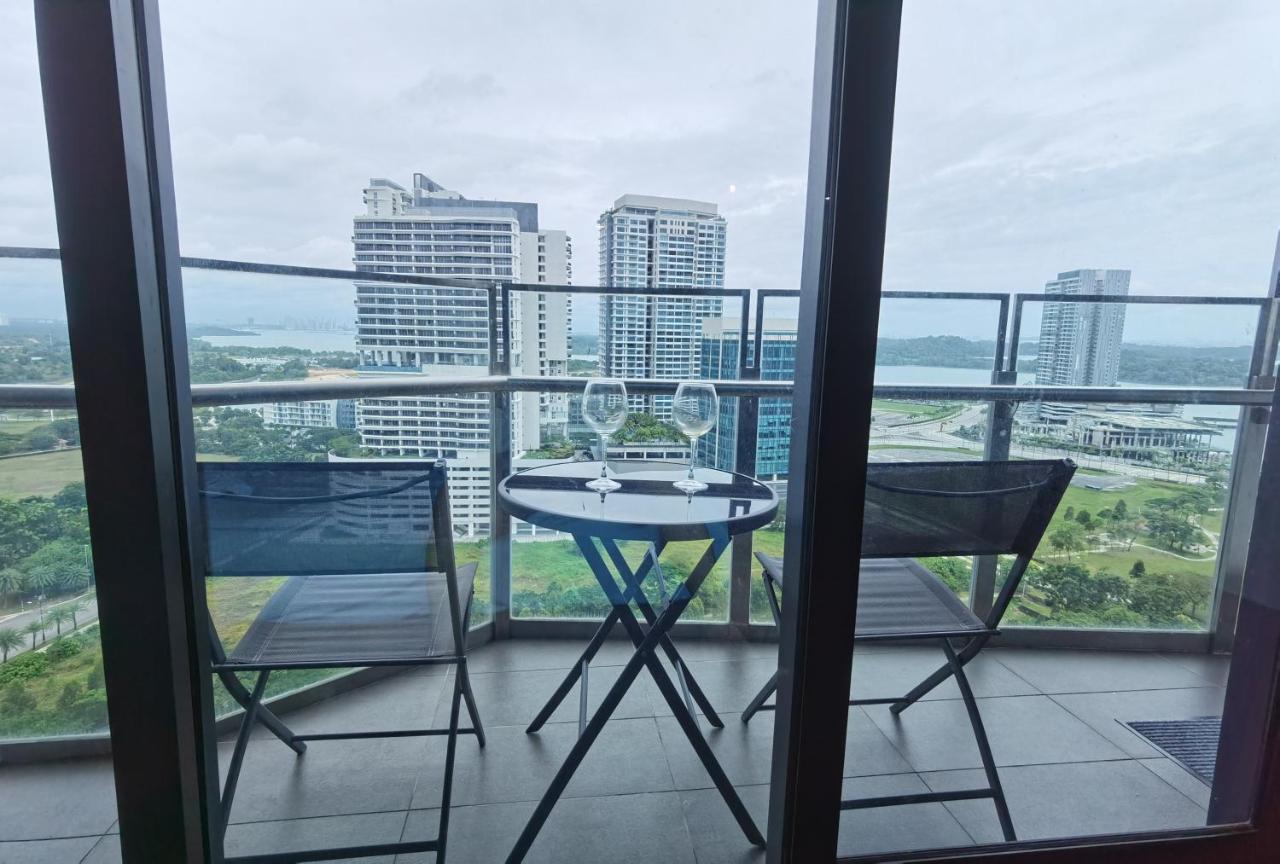 Ferienwohnung Almas Puteri Harbour Nusajaya  Exterior foto