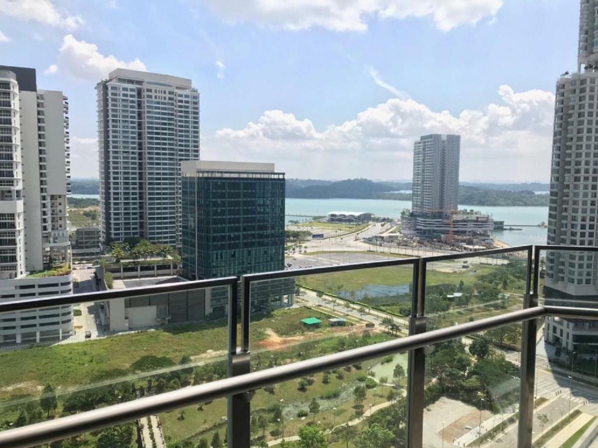 Ferienwohnung Almas Puteri Harbour Nusajaya  Exterior foto